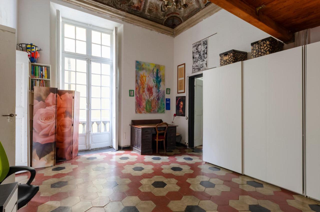 Altido Artistic Flat For 7 In Historic Centre Apartment Genua