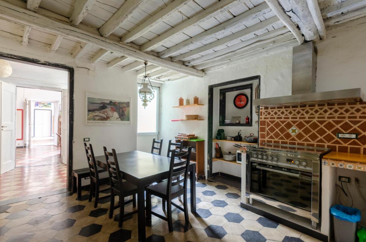 Altido Artistic Flat For 7 In Historic Centre