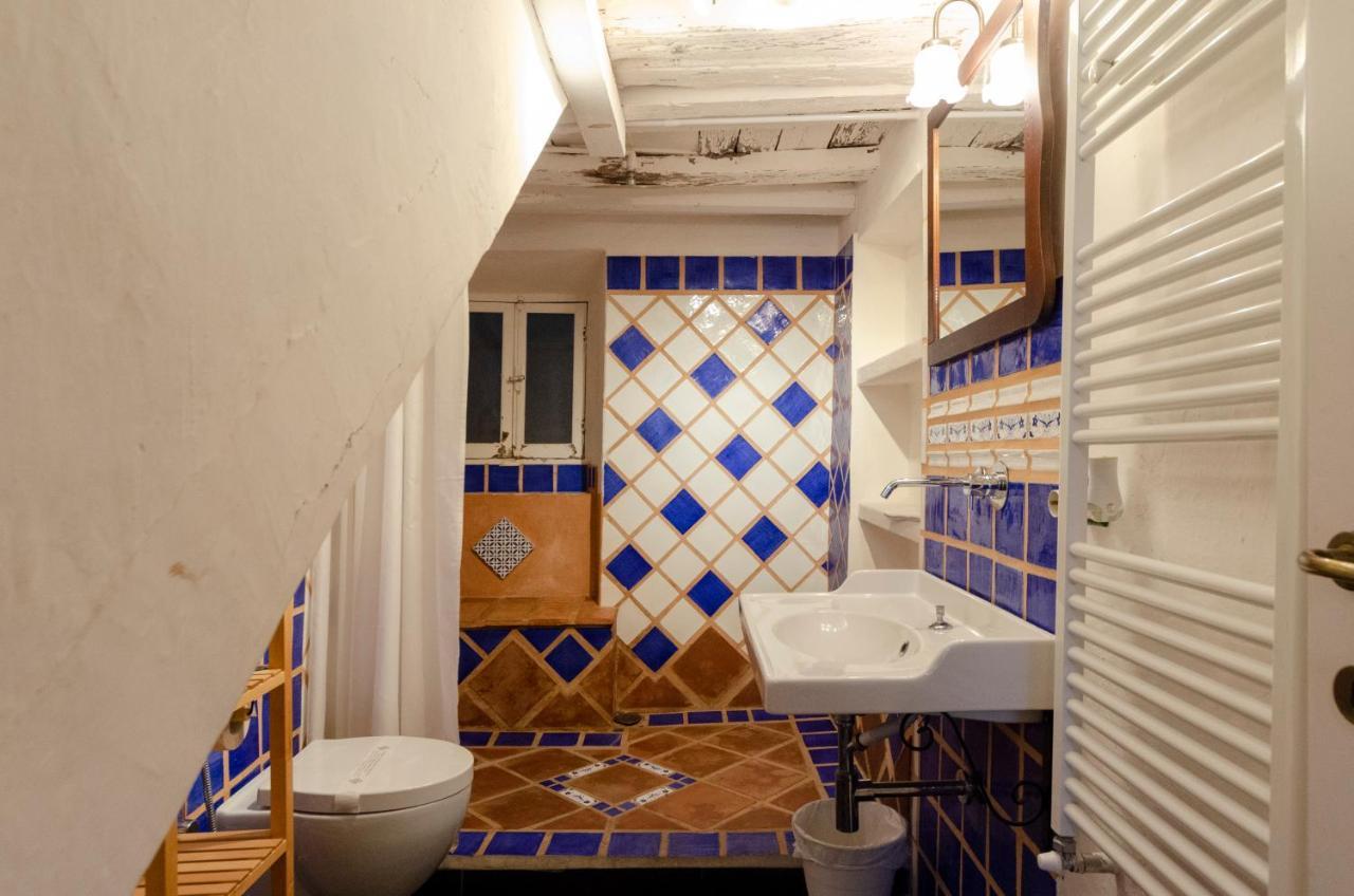 Altido Artistic Flat For 7 In Historic Centre Appartamento Genova