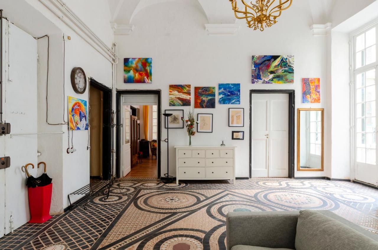 Altido Artistic Flat For 7 In Historic Centre Genova