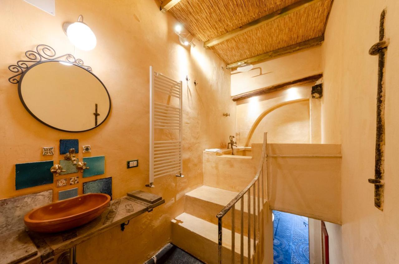 Altido Artistic Flat For 7 In Historic Centre * Genova